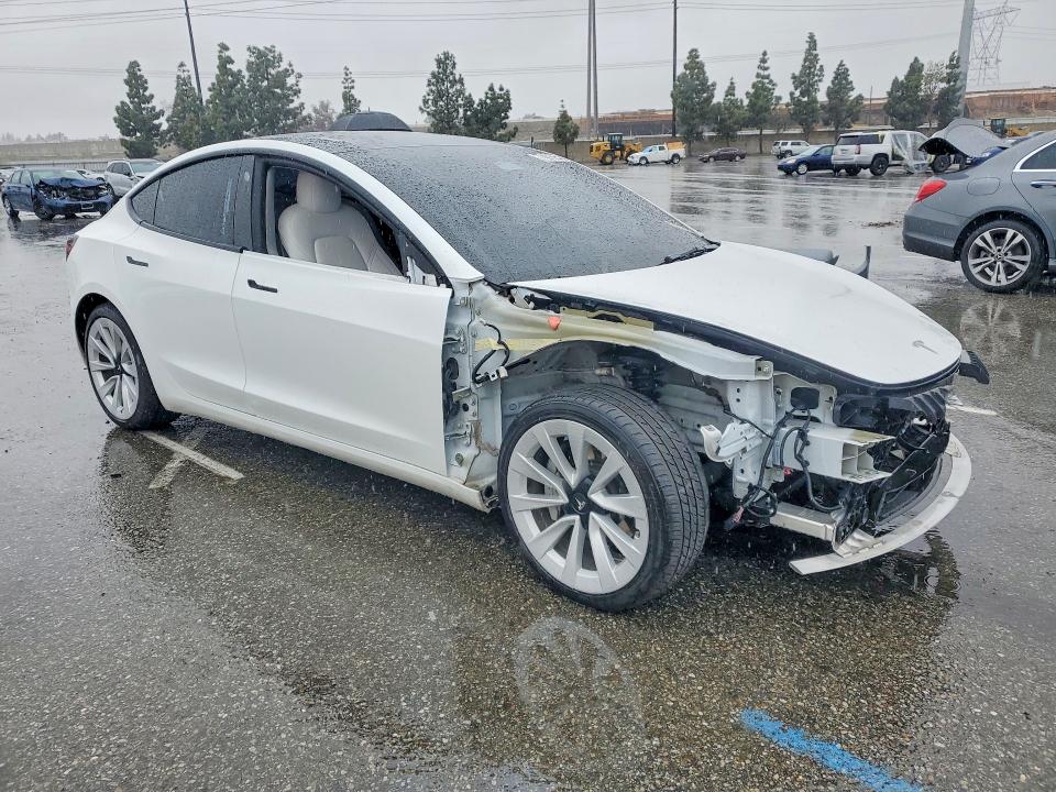 Продажа на аукционе авто 2022 Tesla Model 3, vin: 5YJ3E1EB3NF193915, номер лота: 77421665