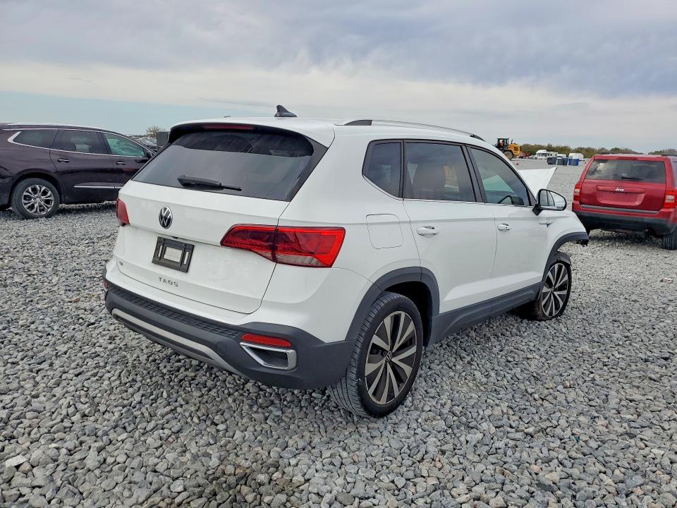 2022 Volkswagen Taos მანქანა იყიდება აუქციონზე, vin: 3VVRX7B27NM095723, აუქციონის ნომერი: 48566596