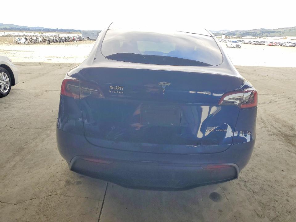 78296885 :رقم المزاد ، 5YJYGDEE3MF118688 vin ، 2021 Tesla Model Y مزاد بيع
