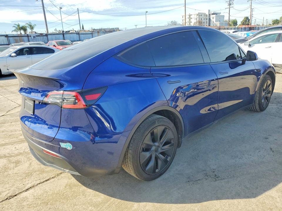 Продаж на аукціоні авто 2025 Tesla Model Y, vin: 7SAYGDEDXSF227916, номер лоту: 78825675