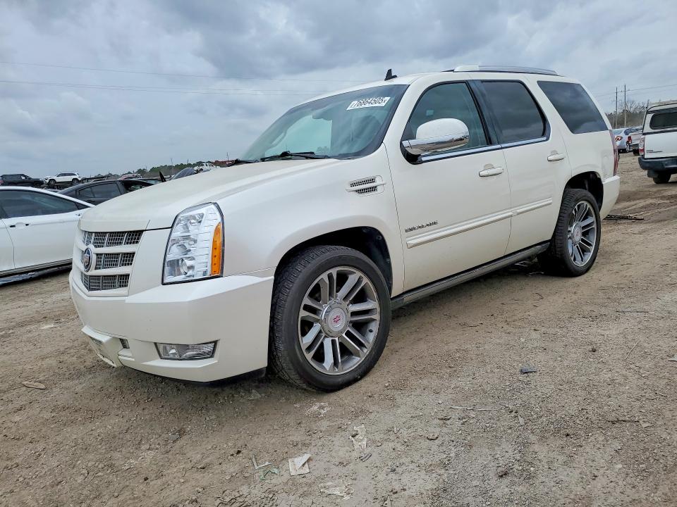 2013 Cadillac Escalade P მანქანა იყიდება აუქციონზე, vin: 1GYS4CEF1DR210517, აუქციონის ნომერი: 76864505