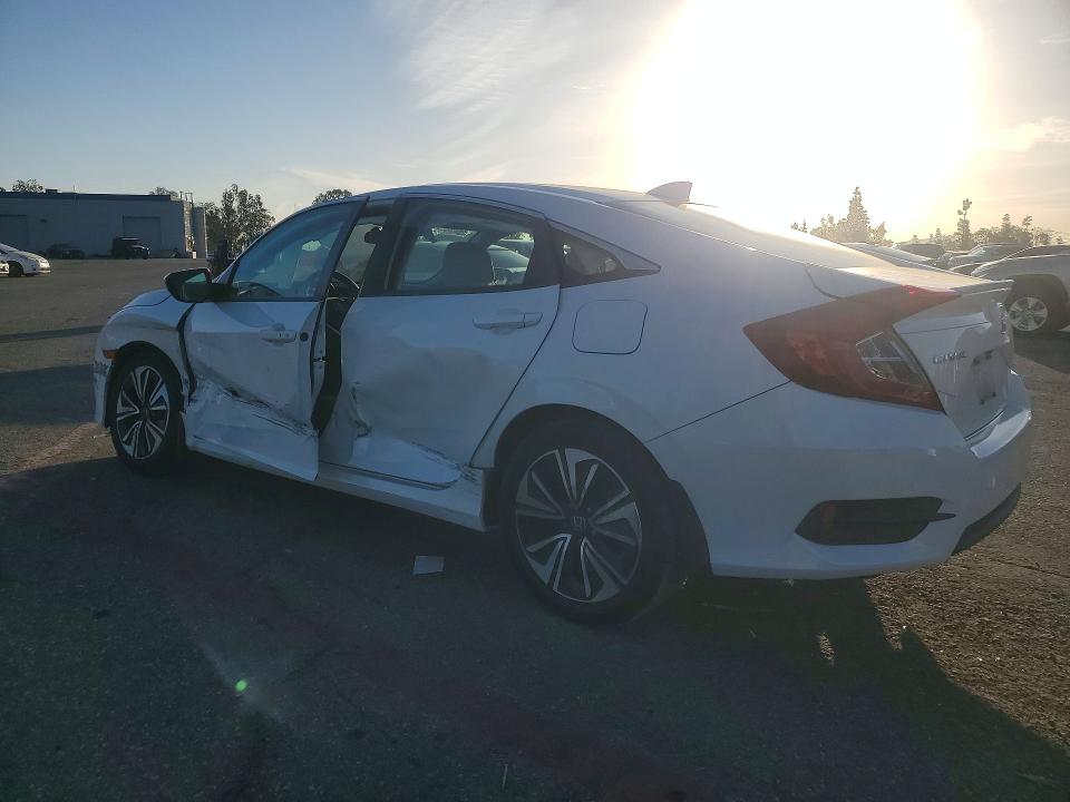 2017 Honda Civic მანქანა იყიდება აუქციონზე, vin: 2HGFC1F38HH650308, აუქციონის ნომერი: 75006765
