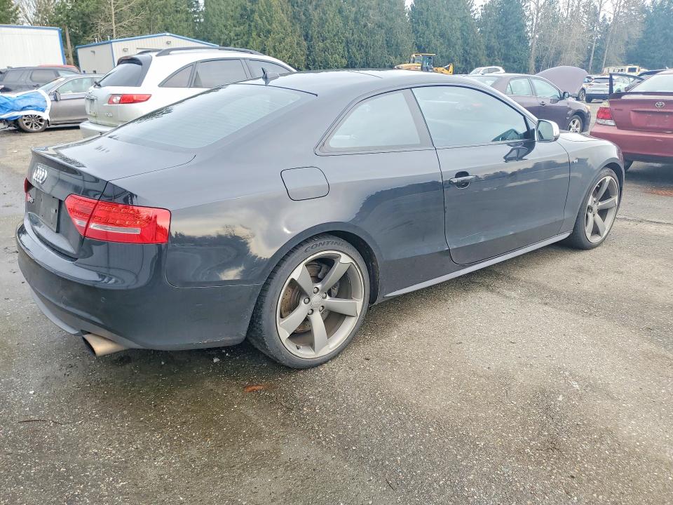 76076745 :رقم المزاد ، WAUVVAFR9BA043765 vin ، 2011 Audi S5 مزاد بيع