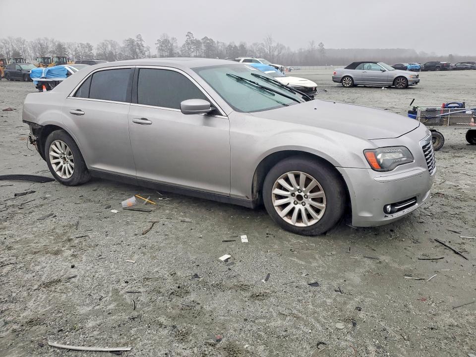 Продажа на аукционе авто 2013 Chrysler 300, vin: 2C3CCABG5DH574653, номер лота: 79010765