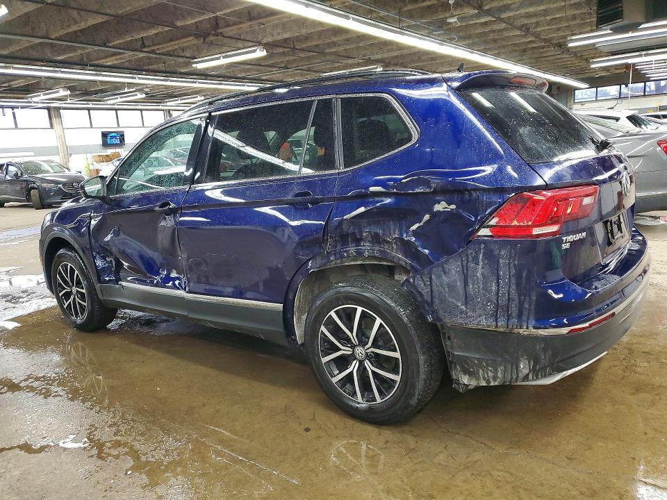 76240085 :رقم المزاد ، 3VV3B7AX3MM101968 vin ، 2021 Volkswagen Tiguan مزاد بيع