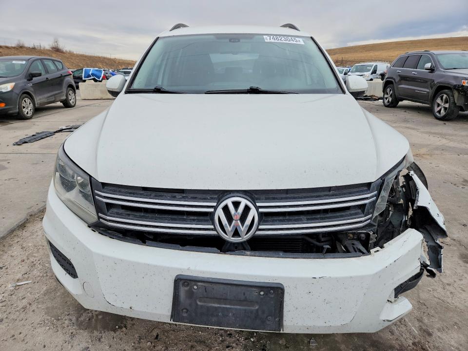 Aukcja sprzedaży 2016 Volkswagen Tiguan, vin: WVGAV7AX9GW582600, numer aukcji: 74823045