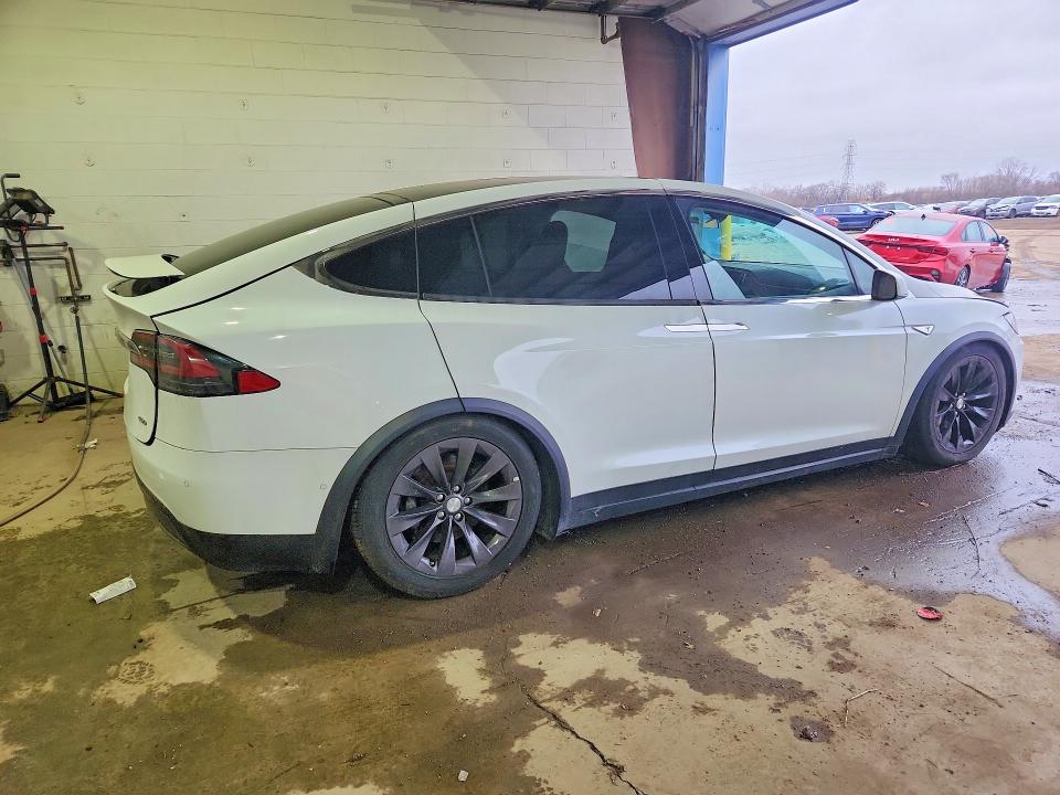 Продажа на аукционе авто 2016 Tesla Model X, vin: 5YJXCBE25GF019084, номер лота: 78303455