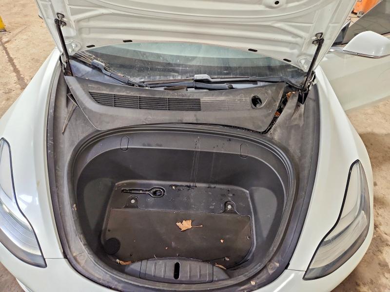 Продажа на аукционе авто 2018 Tesla Model 3, vin: 5YJ3E1EA5JF164885, номер лота: 75823355