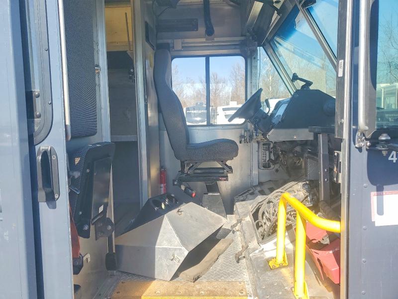 74631535 :رقم المزاد ، 1FC3E4K69KDC48878 vin ، 2019 Ford Econoline مزاد بيع
