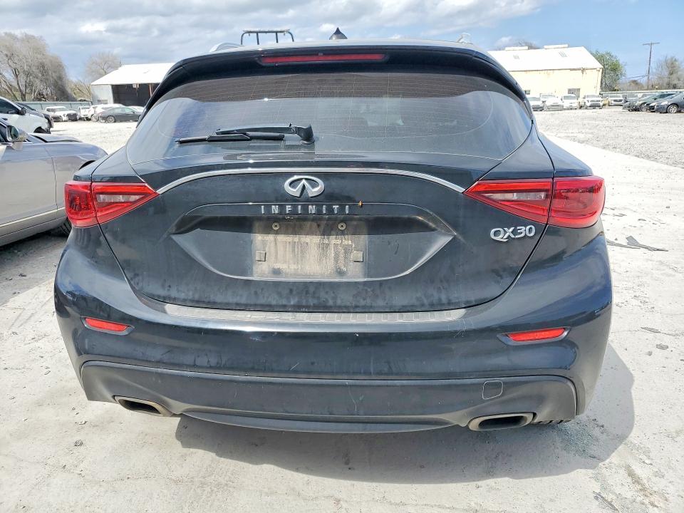 78245455 :رقم المزاد ، SJKCH5CP2JA045820 vin ، 2018 Infiniti Qx30 مزاد بيع