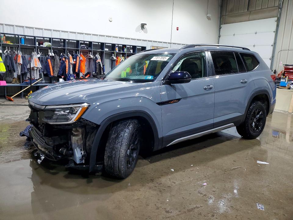 2024 Volkswagen Atlas მანქანა იყიდება აუქციონზე, vin: 1V2CR2CA8RC604022, აუქციონის ნომერი: 77017095