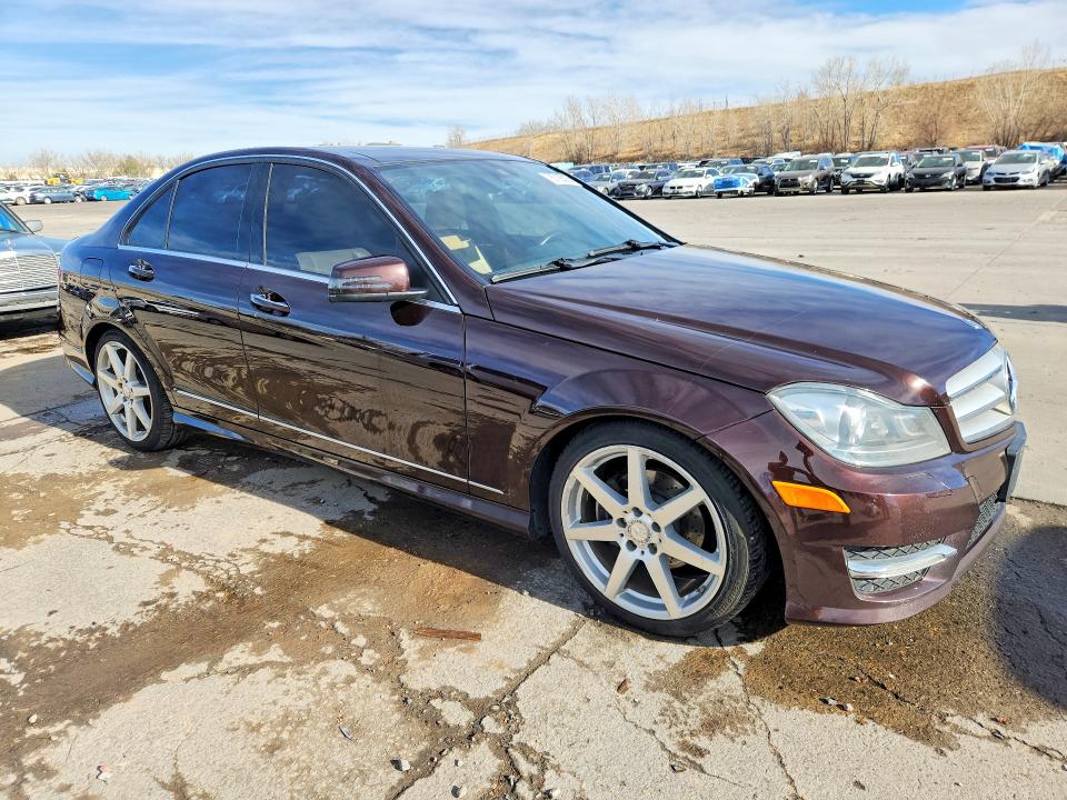 Продажа на аукционе авто 2012 Mercedes-benz C 300 4mat, vin: WDDGF8BB0CF858201, номер лота: 76718515