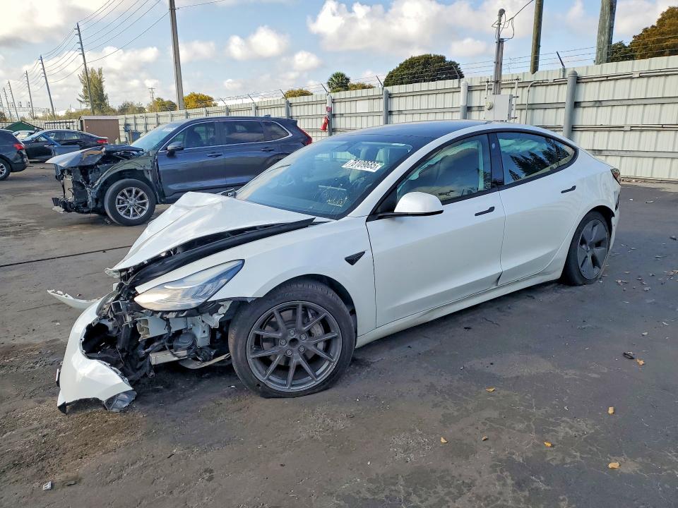 78109685 :رقم المزاد ، 5YJ3E1EA9MF854725 vin ، 2021 Tesla Model 3 مزاد بيع