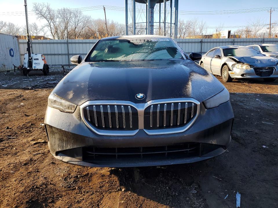78541725 :رقم المزاد ، WBA53FJ04RCP81256 vin ، 2024 Bmw 530 مزاد بيع