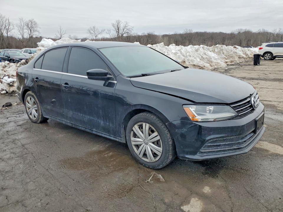 78068215 :رقم المزاد ، 3VW2B7AJ9HM415343 vin ، 2017 Volkswagen Jetta مزاد بيع