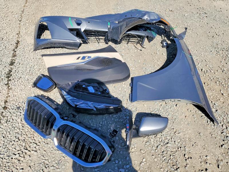 78521165 :رقم المزاد ، 3MW69CW09S8F09910 vin ، 2025 Bmw 330i مزاد بيع