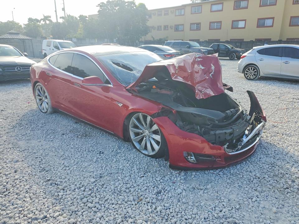 2013 Tesla Model S მანქანა იყიდება აუქციონზე, vin: 5YJSA1DP1DFP13077, აუქციონის ნომერი: 77237415