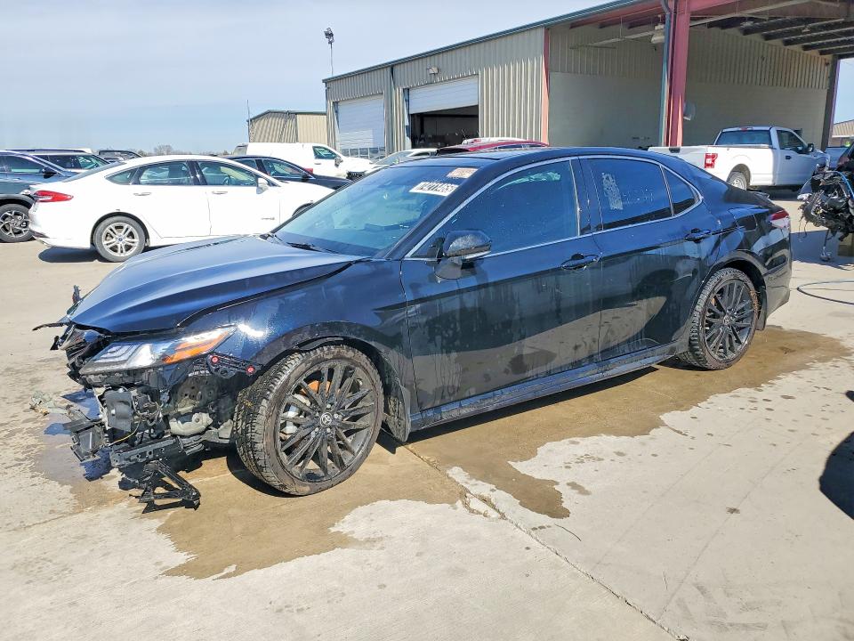 Продажа на аукционе авто 2023 Toyota Camry, vin: 4T1K61AK4PU151922, номер лота: 74211465