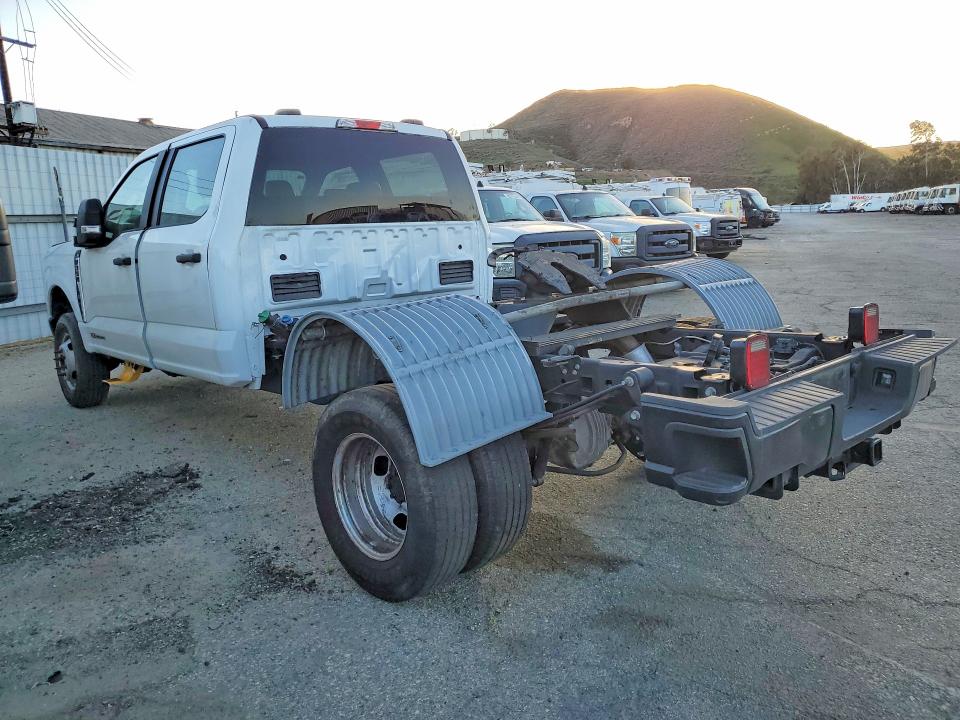 75302335 :رقم المزاد ، 1FT8W3DT5PEC22151 vin ، 2023 Ford F350 Super مزاد بيع