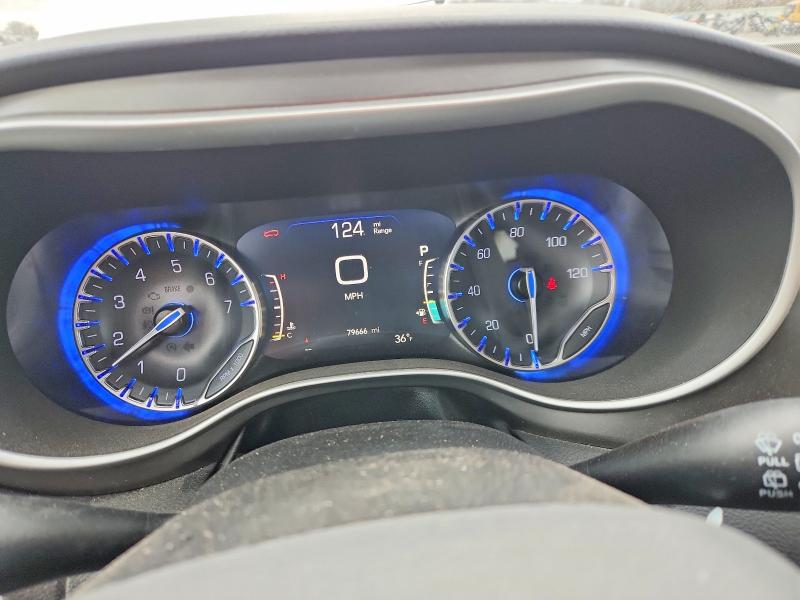 75574105 :رقم المزاد ، 2C4RC1BG1NR218301 vin ، 2022 Chrysler Pacifica مزاد بيع