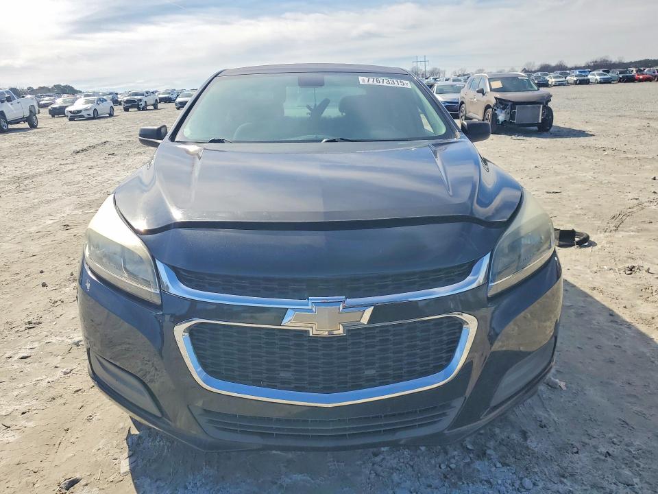 77673315 :رقم المزاد ، 1G11B5SL4FF205810 vin ، 2015 Chevrolet Malibu مزاد بيع