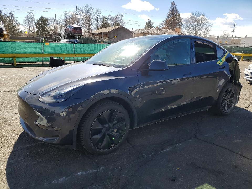 78376035 :رقم المزاد ، 7SAYGDEE6SA356161 vin ، 2025 Tesla Model Y مزاد بيع