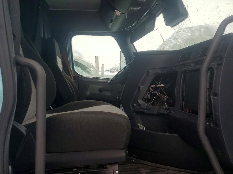 Продаж на аукціоні авто 2022 Freigliner Cascadia 126, vin: 3AKJHHDR8NSMZ8651, номер лоту: 75981145