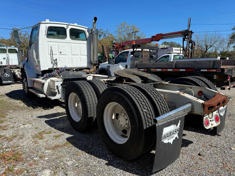 2005 Sterling Truck At მანქანა იყიდება აუქციონზე, vin: 2FWJA3CV95AU09670, აუქციონის ნომერი: 78832225