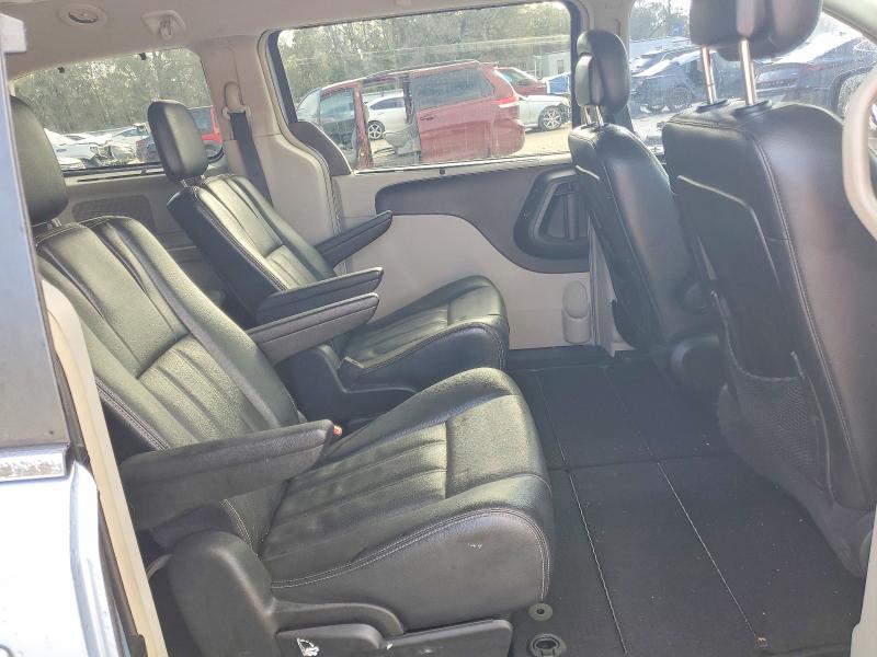 76923265 :رقم المزاد ، 2C4RC1CG2DR512318 vin ، 2013 Chrysler Town & Country مزاد بيع