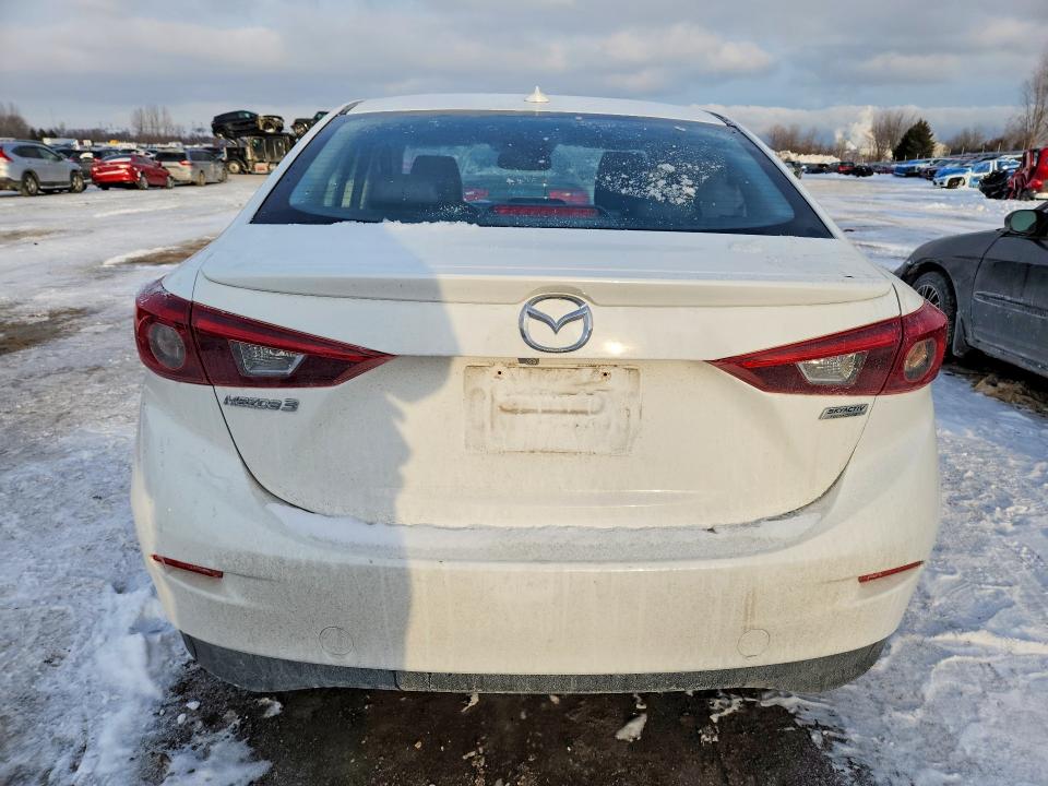 75637925 :رقم المزاد ، JM1BN1W30J1195840 vin ، 2018 Mazda 3 مزاد بيع