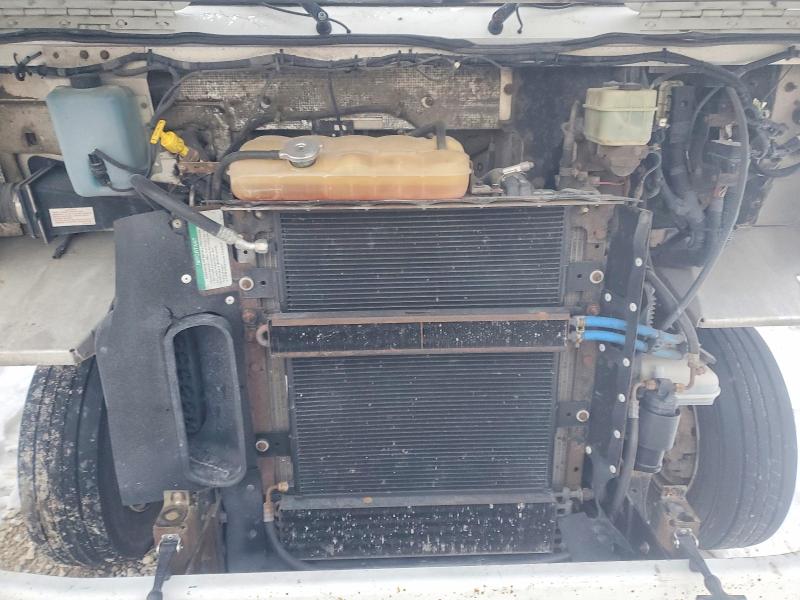 Продажа на аукционе авто 2016 Freigliner Chassis, vin: 4UZAC3DV4GCHX0552, номер лота: 49518436