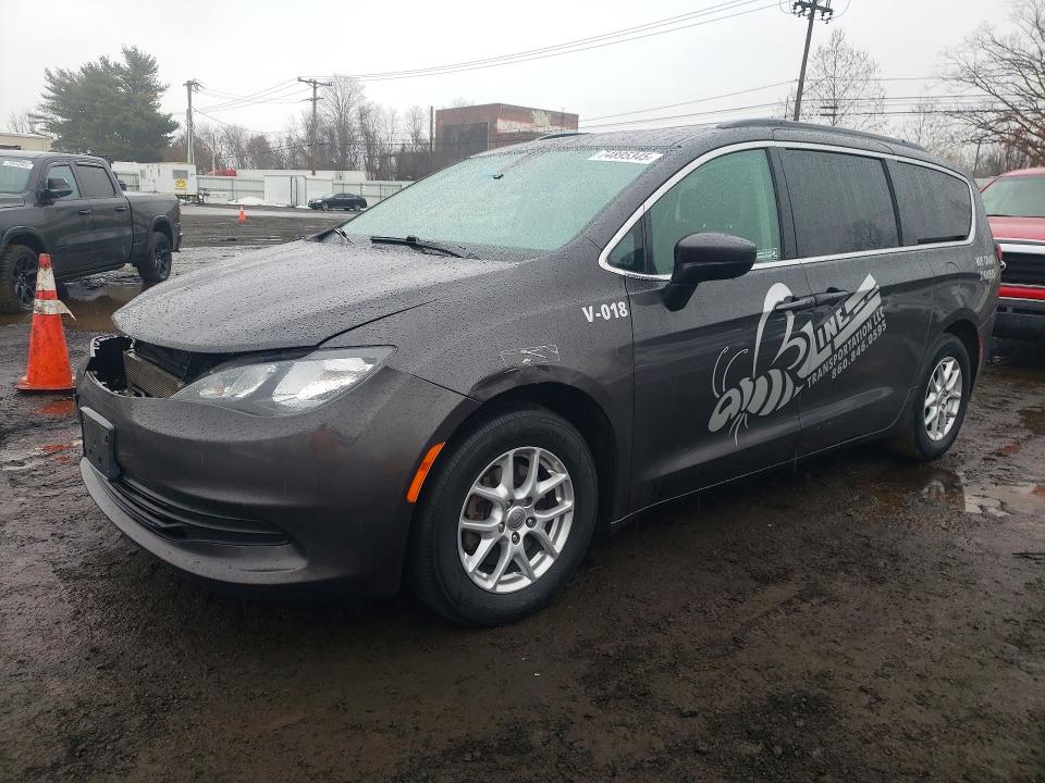 Auction sale of the 2019 Chrysler Pacifica, vin: 2C4RC1DG2KR705418, lot number: 74895345