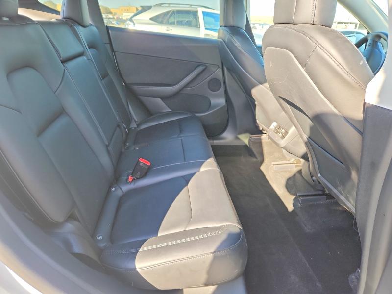 76845375 :رقم المزاد ، 7SAYGDEF7NF453224 vin ، 2022 Tesla Model Y مزاد بيع