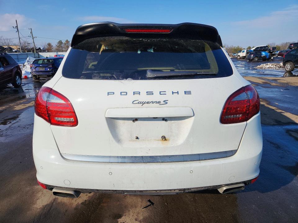 Продаж на аукціоні авто 2014 Porsche Cayenne, vin: WP1AE2A28ELA51428, номер лоту: 77939175