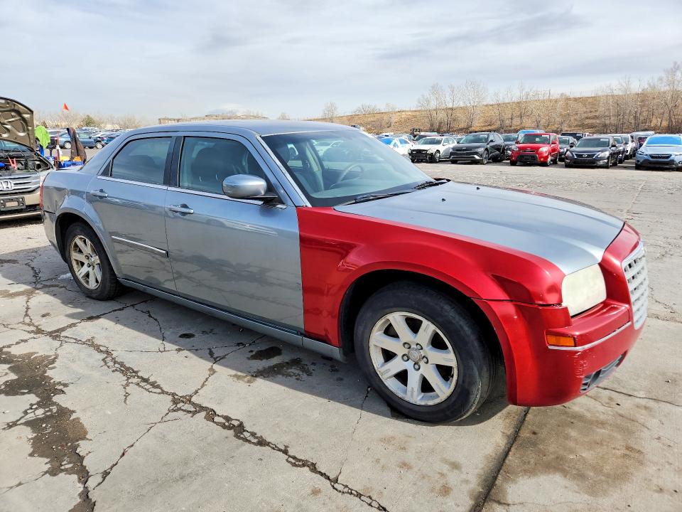 2006 Chrysler 300 მანქანა იყიდება აუქციონზე, vin: 2C3KA53G36H501002, აუქციონის ნომერი: 77568845