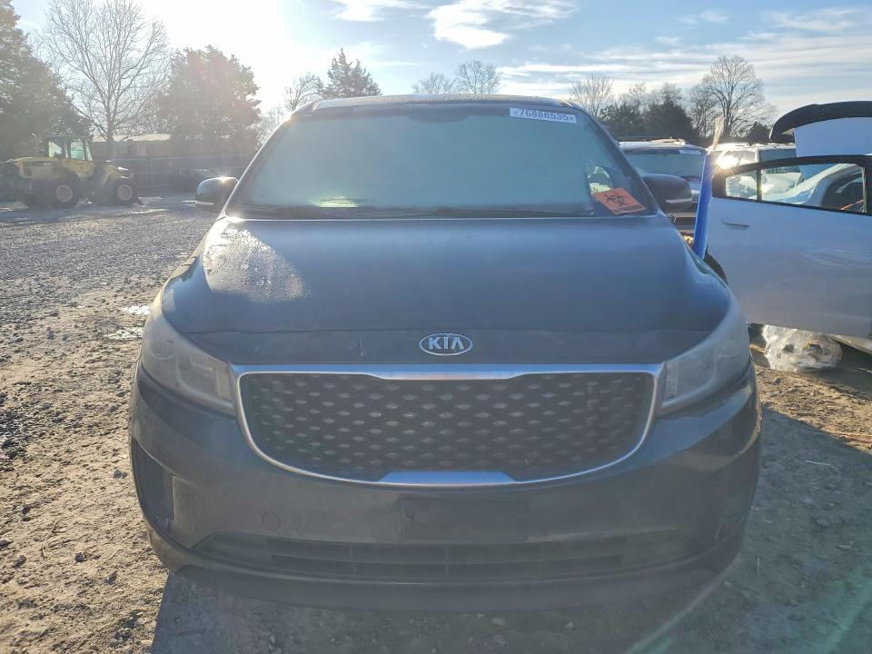 2015 Kia Sedona მანქანა იყიდება აუქციონზე, vin: KNDMB5C10F6065482, აუქციონის ნომერი: 76888535