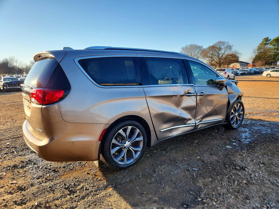 2018 Chrysler Pacifica მანქანა იყიდება აუქციონზე, vin: 2C4RC1GGXJR318352, აუქციონის ნომერი: 78710145