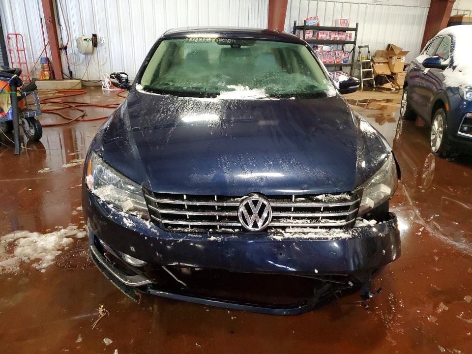 74107885 :رقم المزاد ، 1VWBN7A32DC022806 vin ، 2013 Volkswagen Passat مزاد بيع