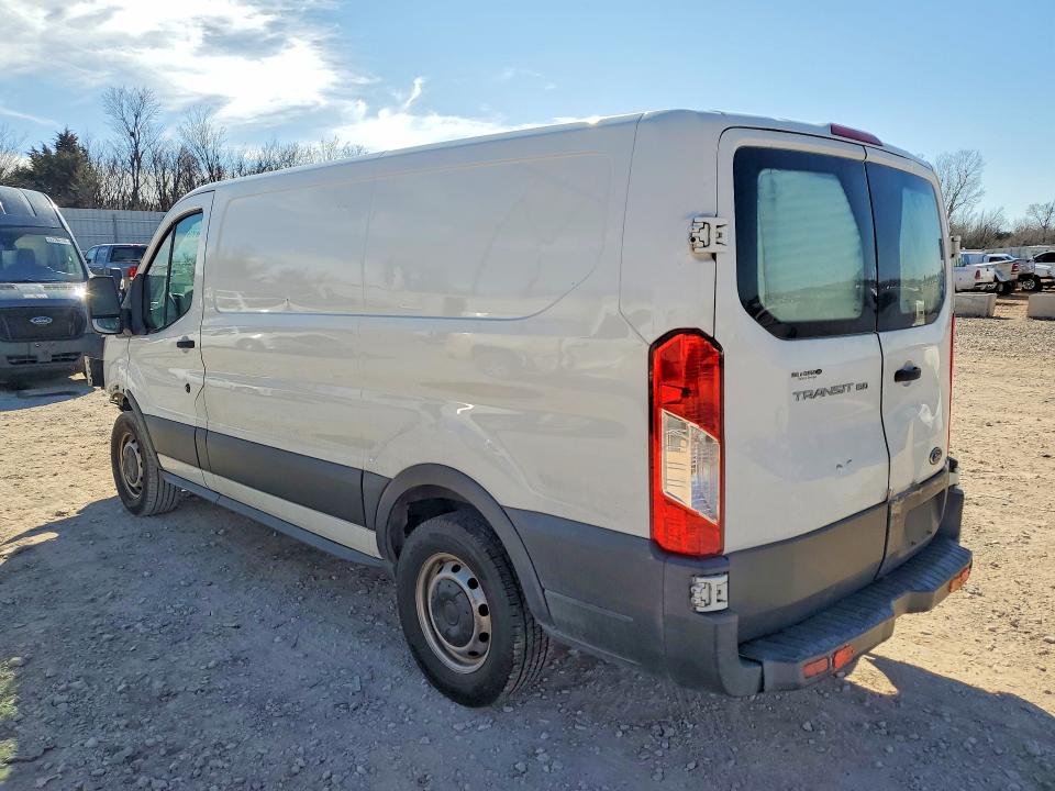 Продажа на аукционе авто 2015 Ford Transit, vin: 1FTNE1YM1FKA61438, номер лота: 56695176