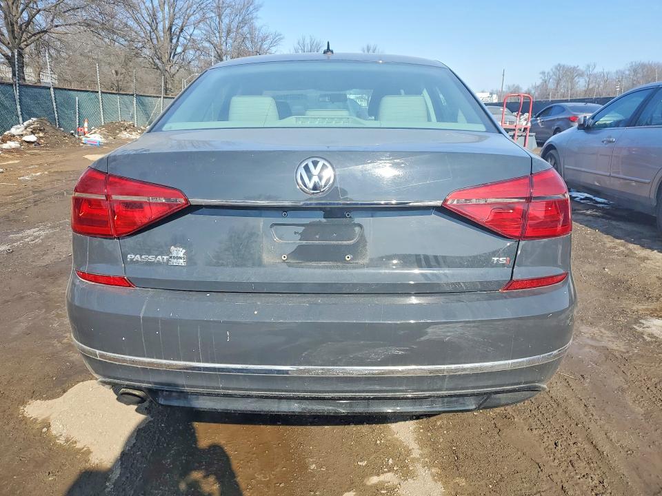 Продажа на аукционе авто 2016 Volkswagen Passat, vin: 1VWAT7A32GC063135, номер лота: 75909265
