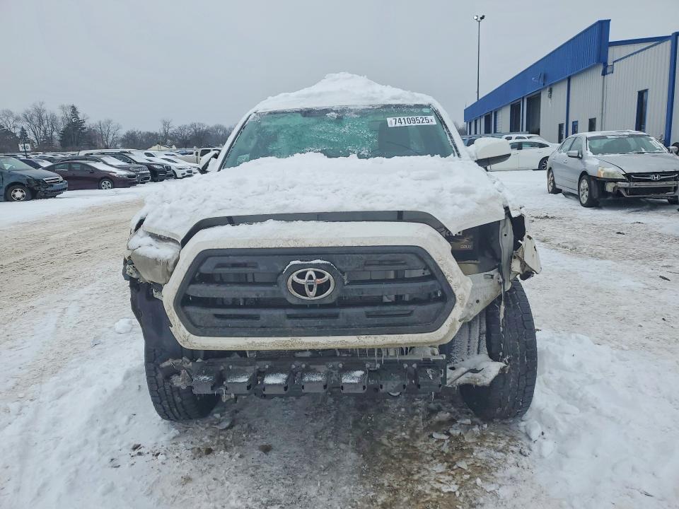 74109525 :رقم المزاد ، 5TFSX5EN9HX048833 vin ، 2017 Toyota Tacoma مزاد بيع