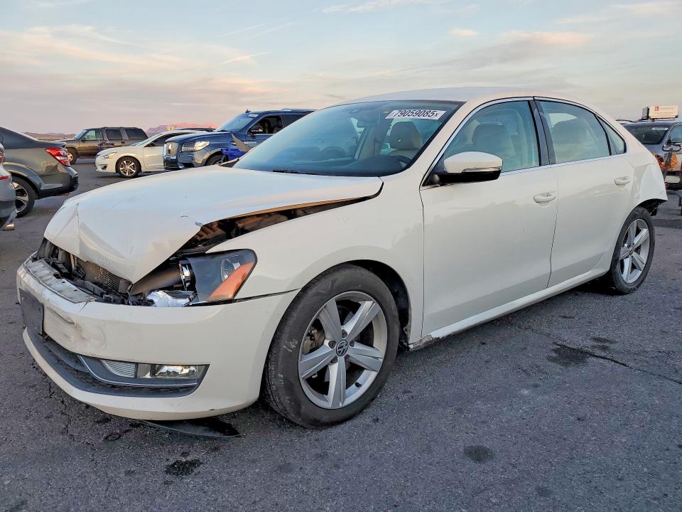 79059085 :رقم المزاد ، 1VWAS7A38FC095928 vin ، 2015 Volkswagen Passat مزاد بيع