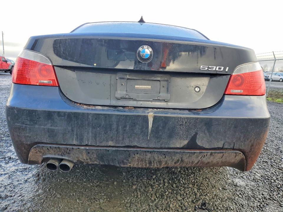 2007 Bmw 530 მანქანა იყიდება აუქციონზე, vin: WBANE73567CM57778, აუქციონის ნომერი: 62832256
