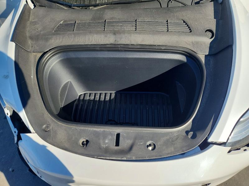 Продажа на аукционе авто 2023 Tesla Model Y, vin: 7SAYGDEE0PA042142, номер лота: 76156775