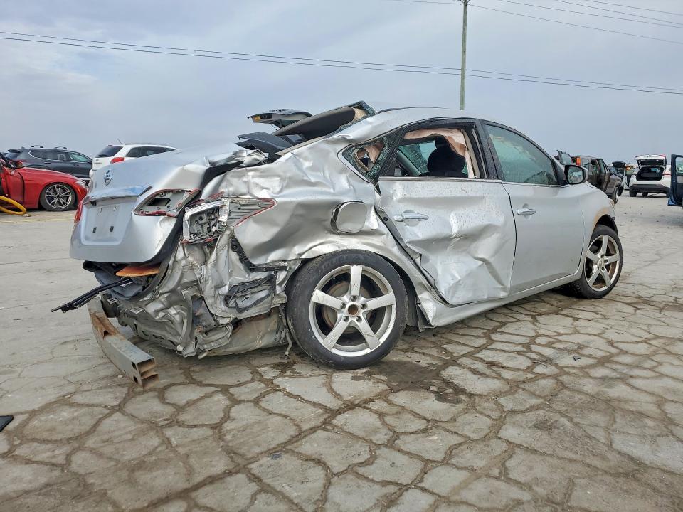 78888845 :رقم المزاد ، 3N1AB7AP3JY243878 vin ، 2018 Nissan Sentra مزاد بيع