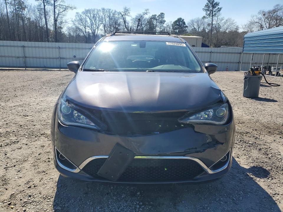 77528895 :رقم المزاد ، 2C4RC1BG8HR788364 vin ، 2017 Chrysler Pacifica مزاد بيع