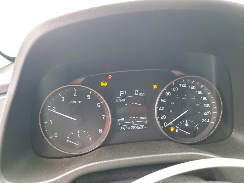Продаж на аукціоні авто 2018 Hyundai Elantra, vin: 5NPD74LF0JH336675, номер лоту: 77678535