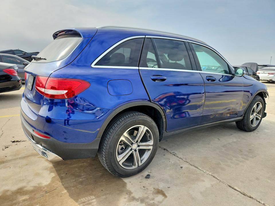 78356975 :رقم المزاد ، WDC0G4JB4HF132765 vin ، 2017 Mercedes-benz Glc مزاد بيع