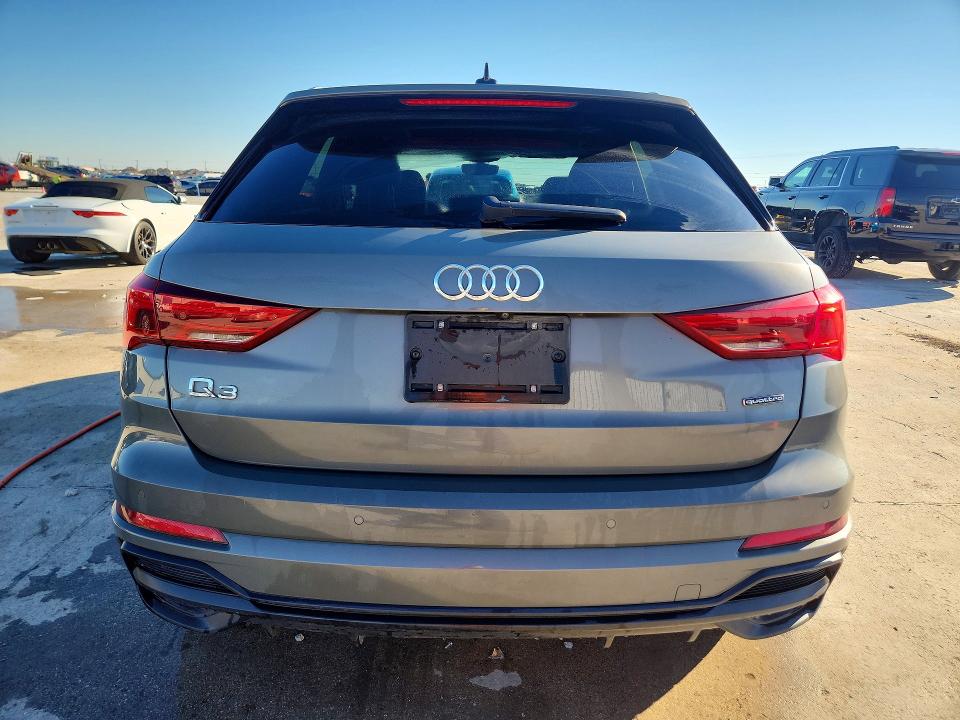 Aukcja sprzedaży 2021 Audi Q3, vin: WA1DECF33M1069135, numer aukcji: 77746615