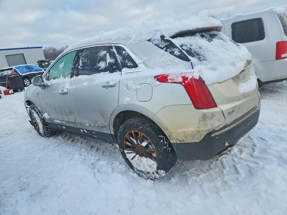 75465765 :رقم المزاد ، 1GYKNDRS9JZ185582 vin ، 2018 Cadillac Xt5 مزاد بيع